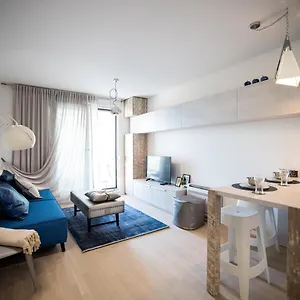 Island View Luxury Zara